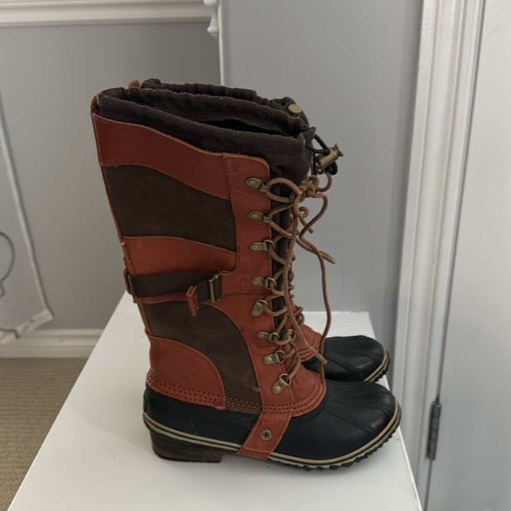Sorel Brown Conquest Carly II Tall Boots Size 8